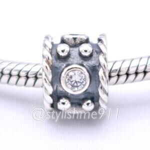 Authentic PANDORA Oxy Crown Charm - 790221CZ